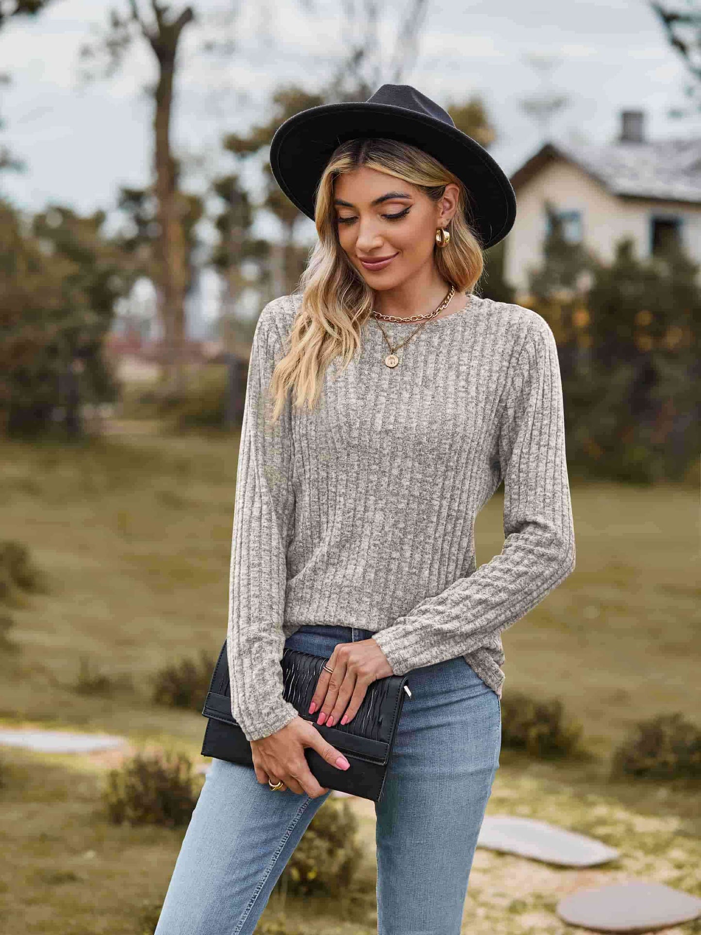 Ribbed Round Neck Long Sleeve Tee